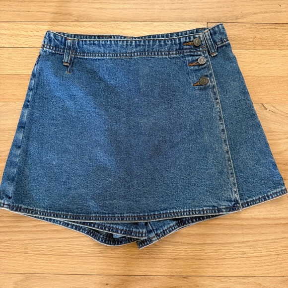 Levi's Dresses & Skirts - Vintage Levi’s Size 10 Denim Skort 90s